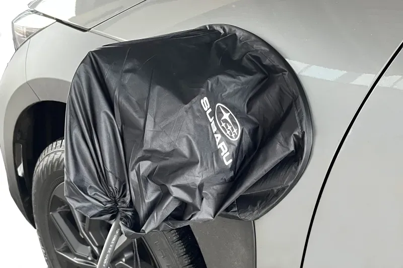 Įkrovimo lizdo apsauginis dangtelis