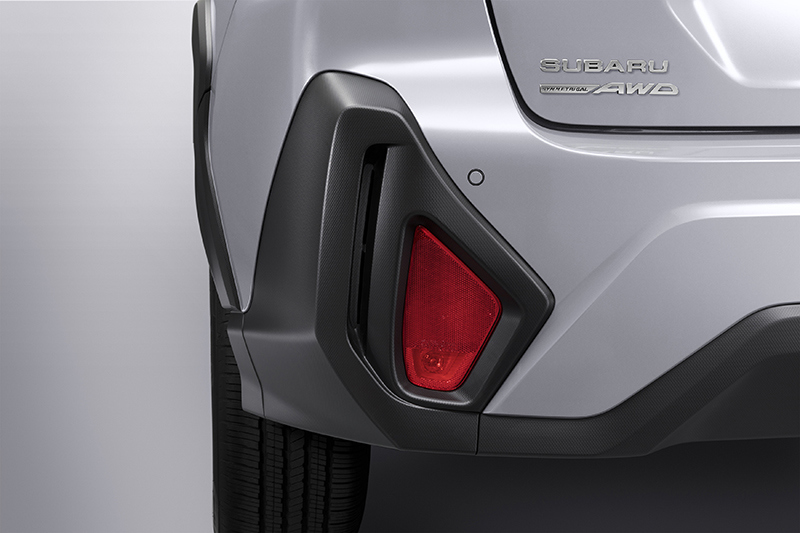 Stambus Subaru Crosstrek galinio rūko žibinto vaizdas.