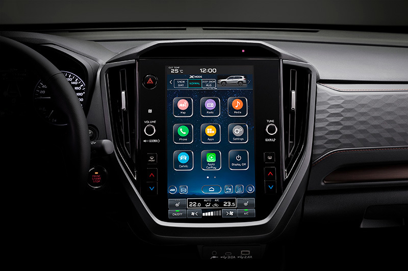 Subaru Forester dideliame jutikliniame ekrane rodomos išmaniosios programėlės – visiška navigacijos, pramogų ir ryšio kontrolė intuityviame ekrane.