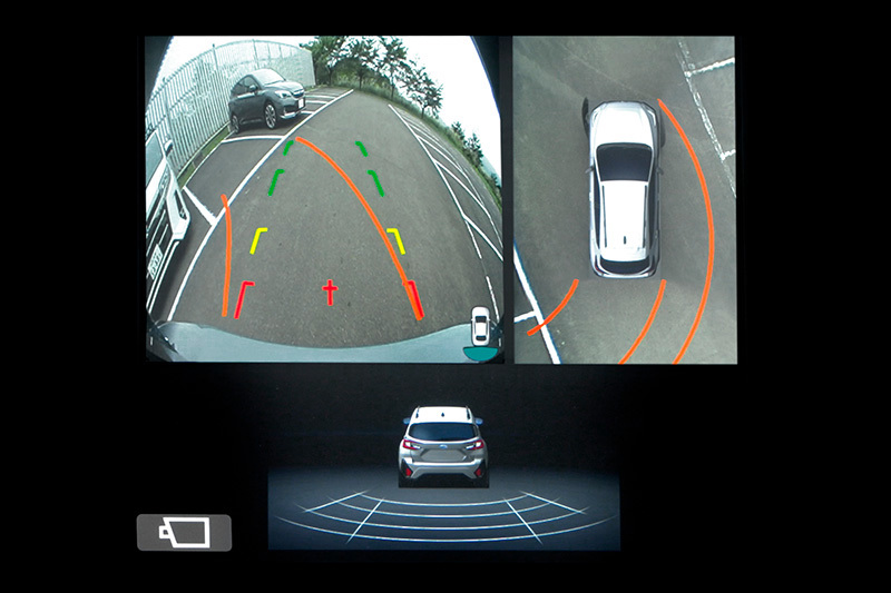 Subaru jutikliniame ekrane rodomas vaizdas iš galinio vaizdo kameros, įskaitant matymo lauką ir pagalbines linijas.