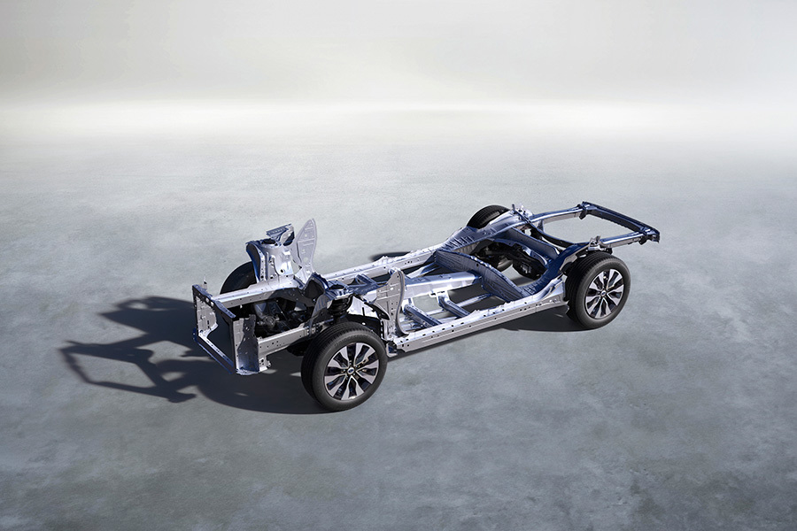 Subaru Outback – rodo apatinę apsaugą, apsauginius elementus ir jėgos pavaros komponentus.